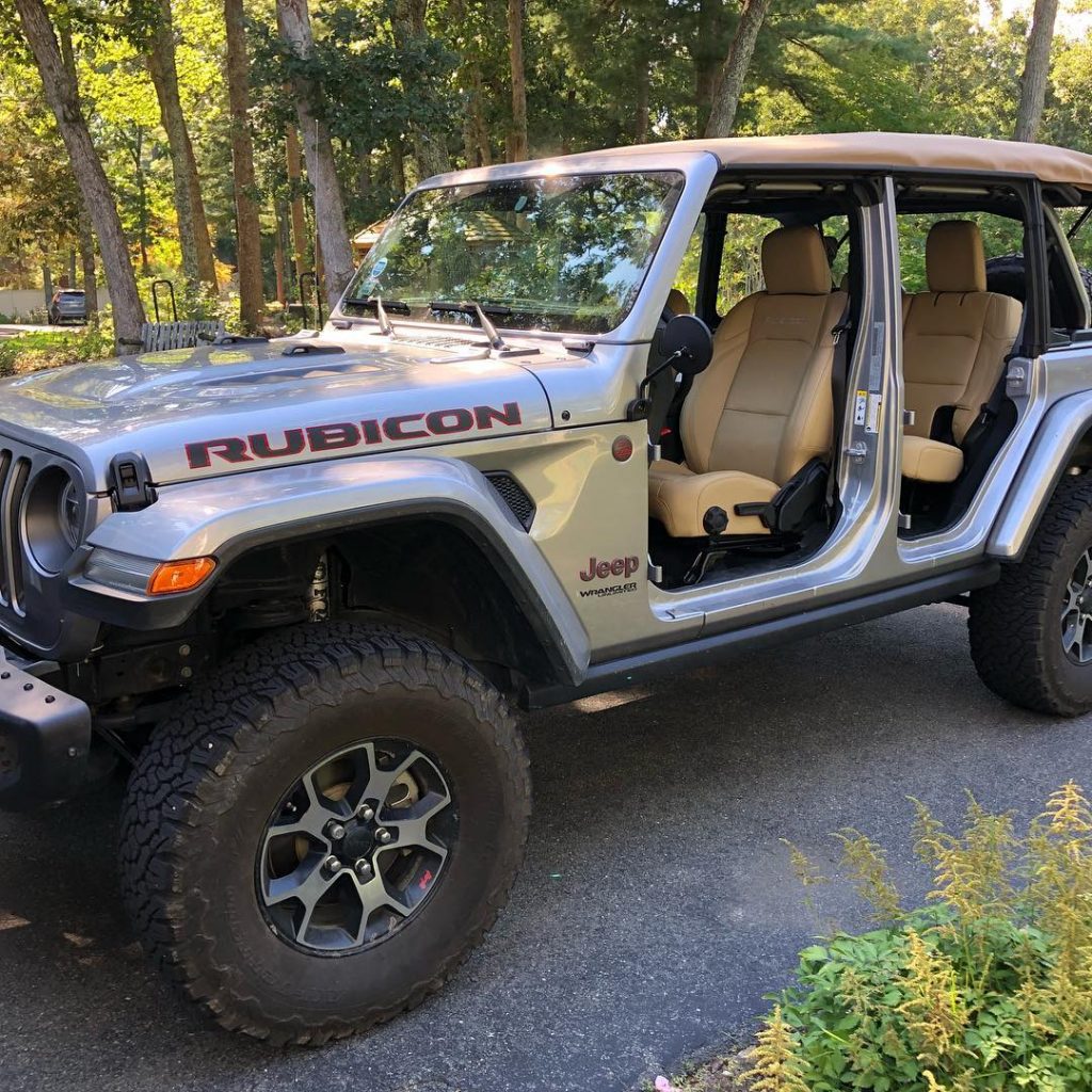 10 Amazing Things You Can Do With A JL You Can't With A JK - JPBF Magazine